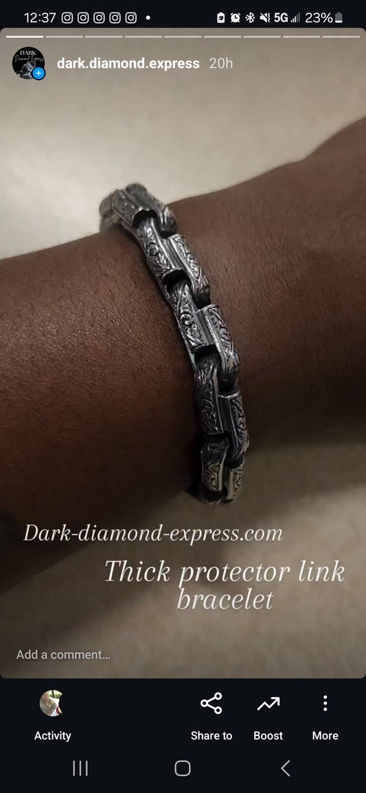 Thick protector link bracelet Unisex